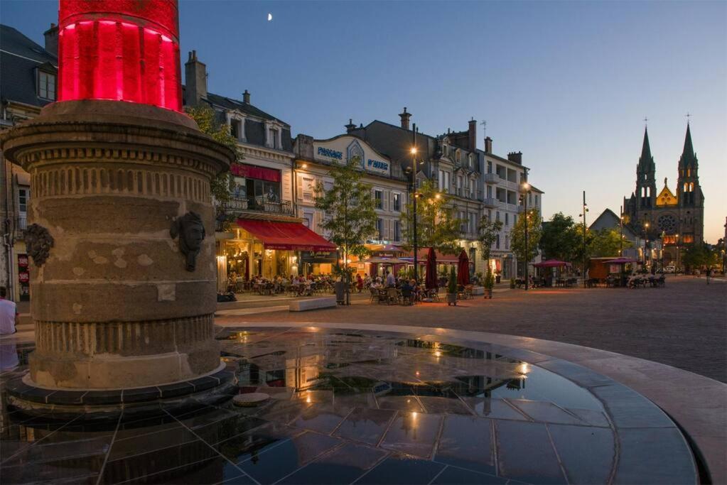 Joli Studio Avec Parking Prive, Bien Situe Moulins  Exterior photo